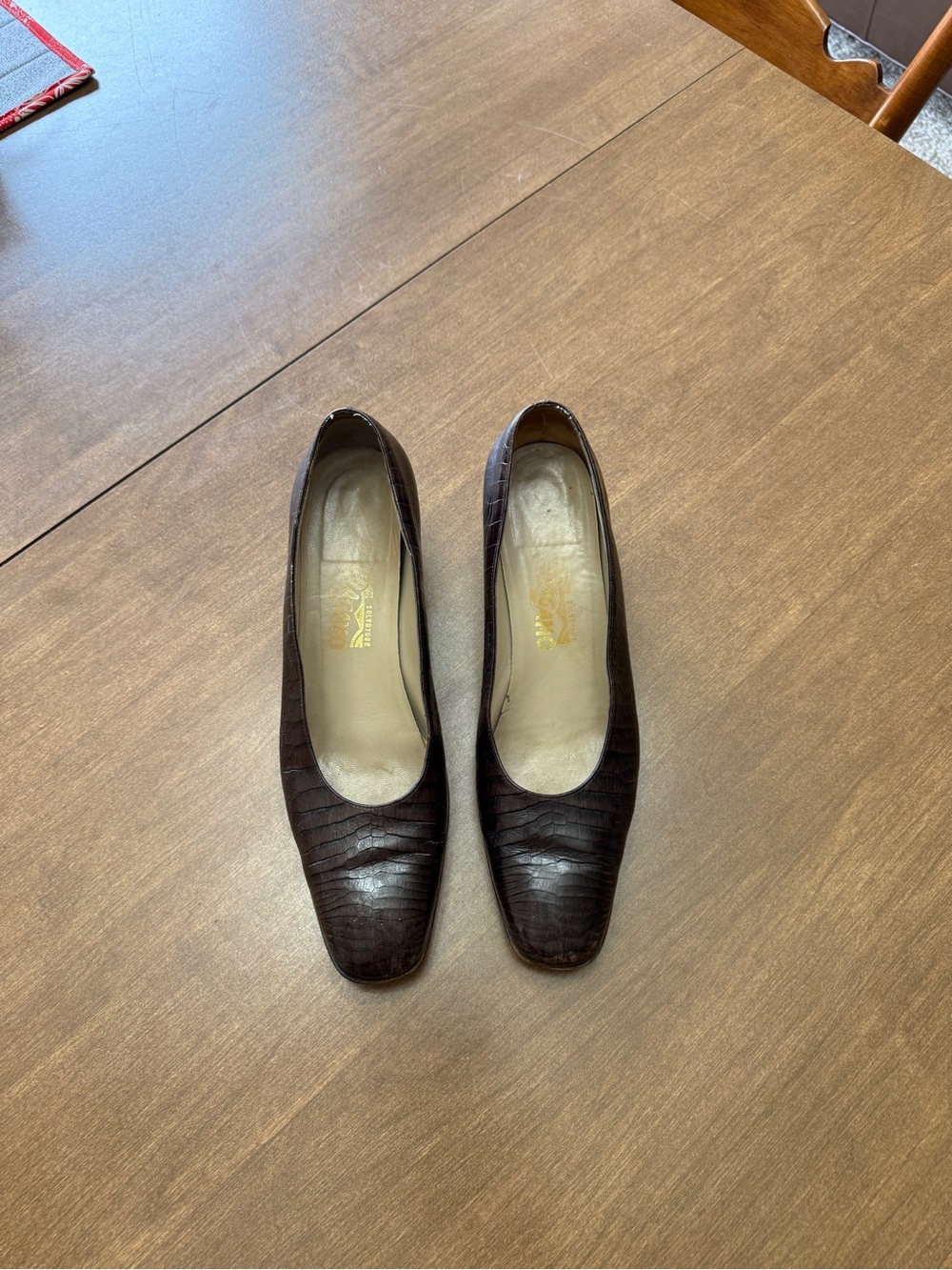 Salvatore Ferragamo Dark Brown Croc-Embossed Flats size 11B